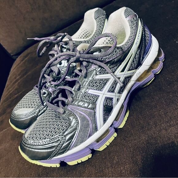 Mint condition ASICS GEL Kayano 18 7.5 Medium Purple - Picture 3 of 10